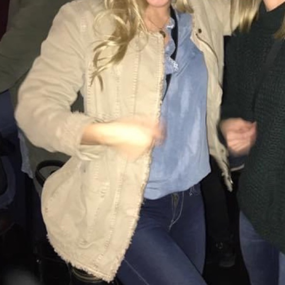 Light Jacket - image 3